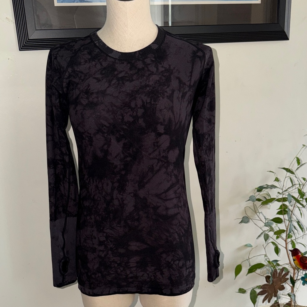 CRZ yoga Long Sleeve Crewneck Top thumb holes
